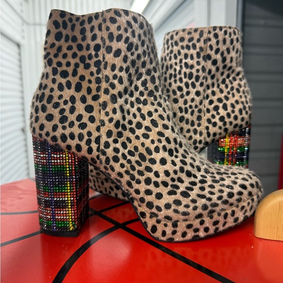 Leopard Print Ankle Boots with Multicolor Heel - Picture 5 of 9